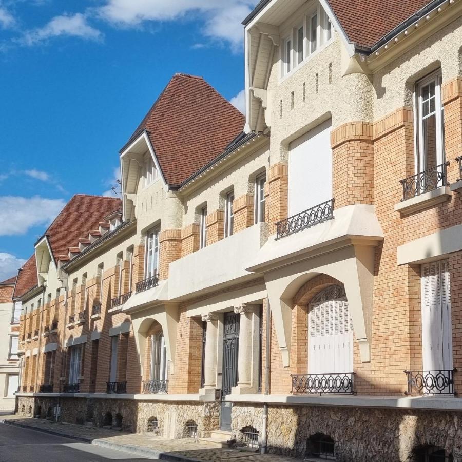 Ferienwohnung Au 53, Sous Le Chartil Reims Exterior foto